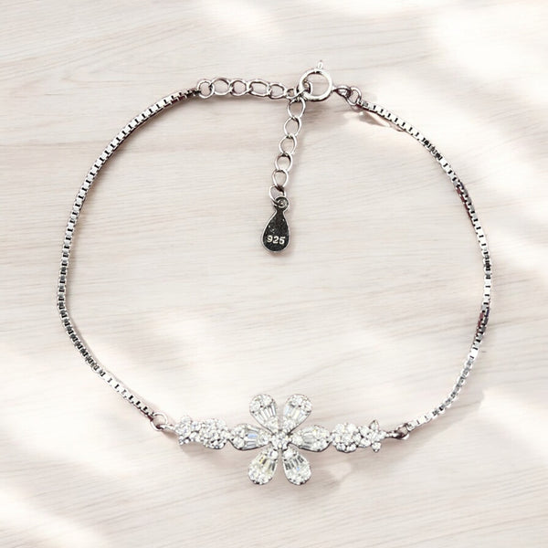 Daisy Bloom Silver Bracelet with Zircon Petals