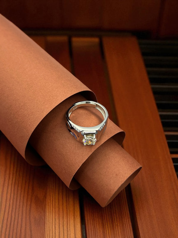 Radiant Solitaire Majesty Ring