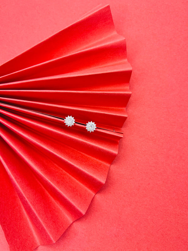 Celestial Spark: Diamond Sunburst Stud Earrings