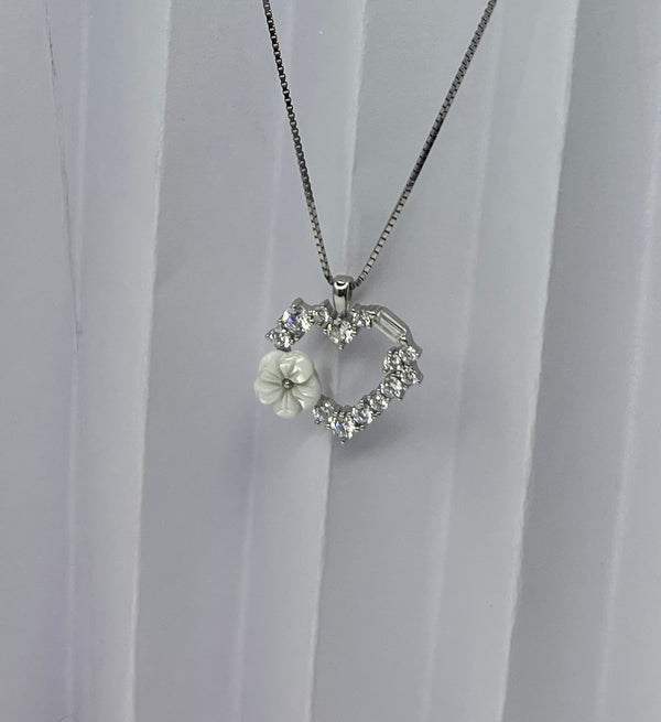 Sparkling Heart Bloom Pendant